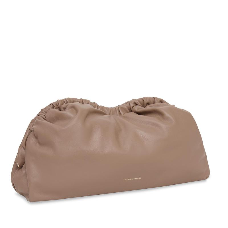 Cloud Clutch Lambskin, Biscotti