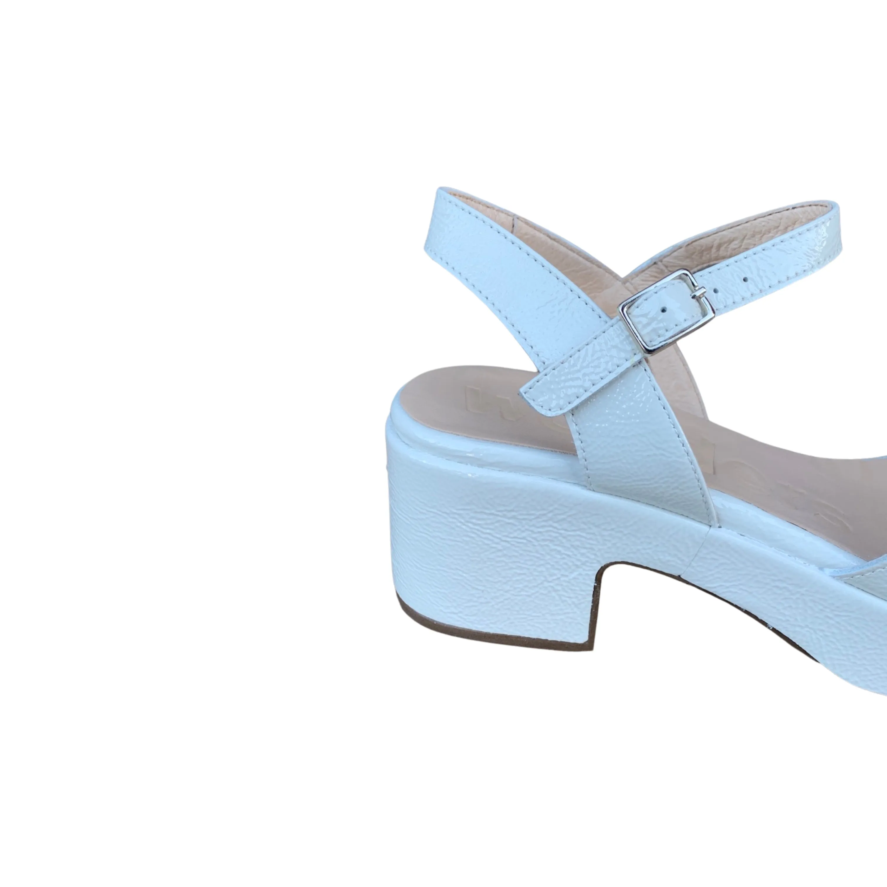 D8802 White Block Heel