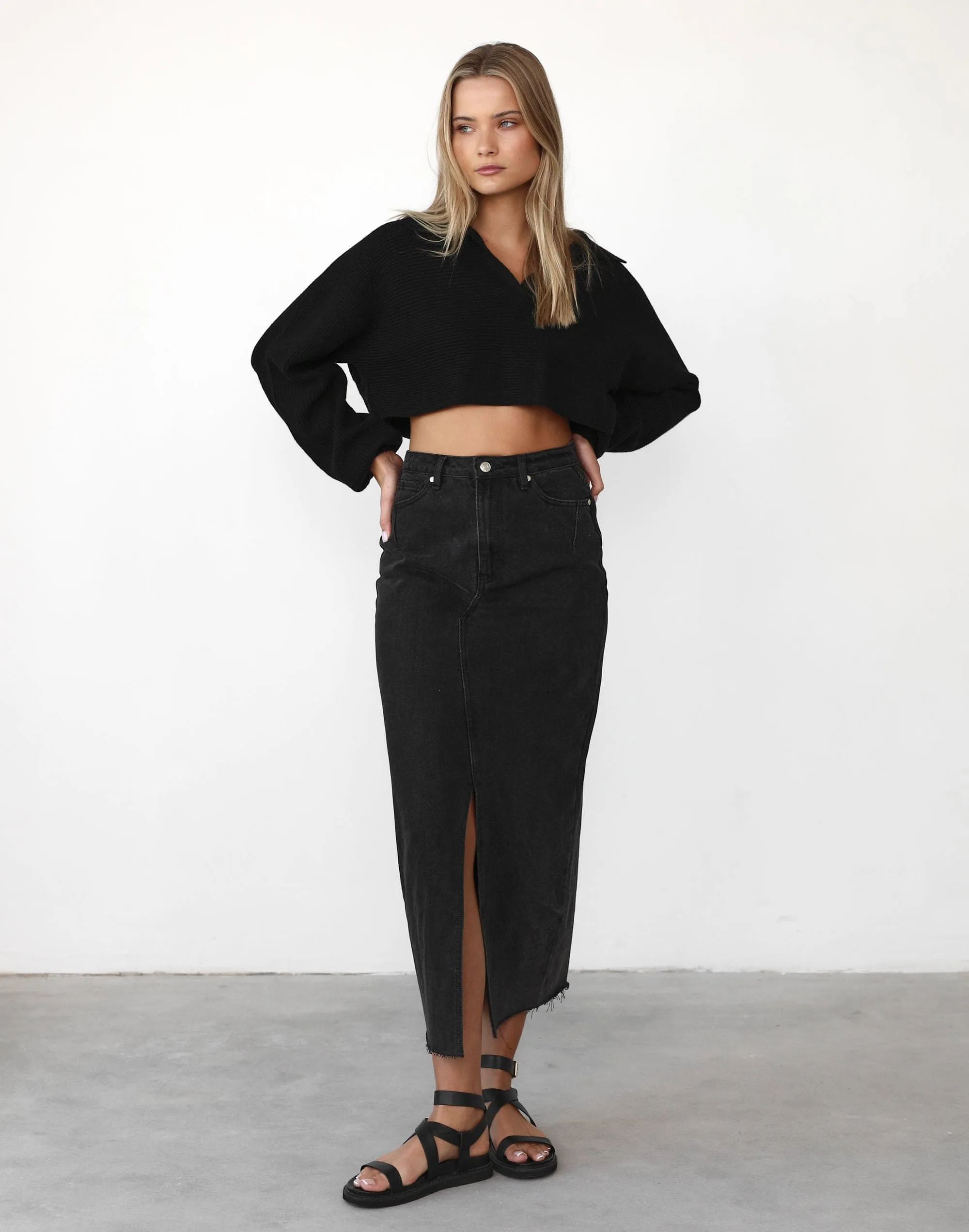 Logan Jumper (Black)