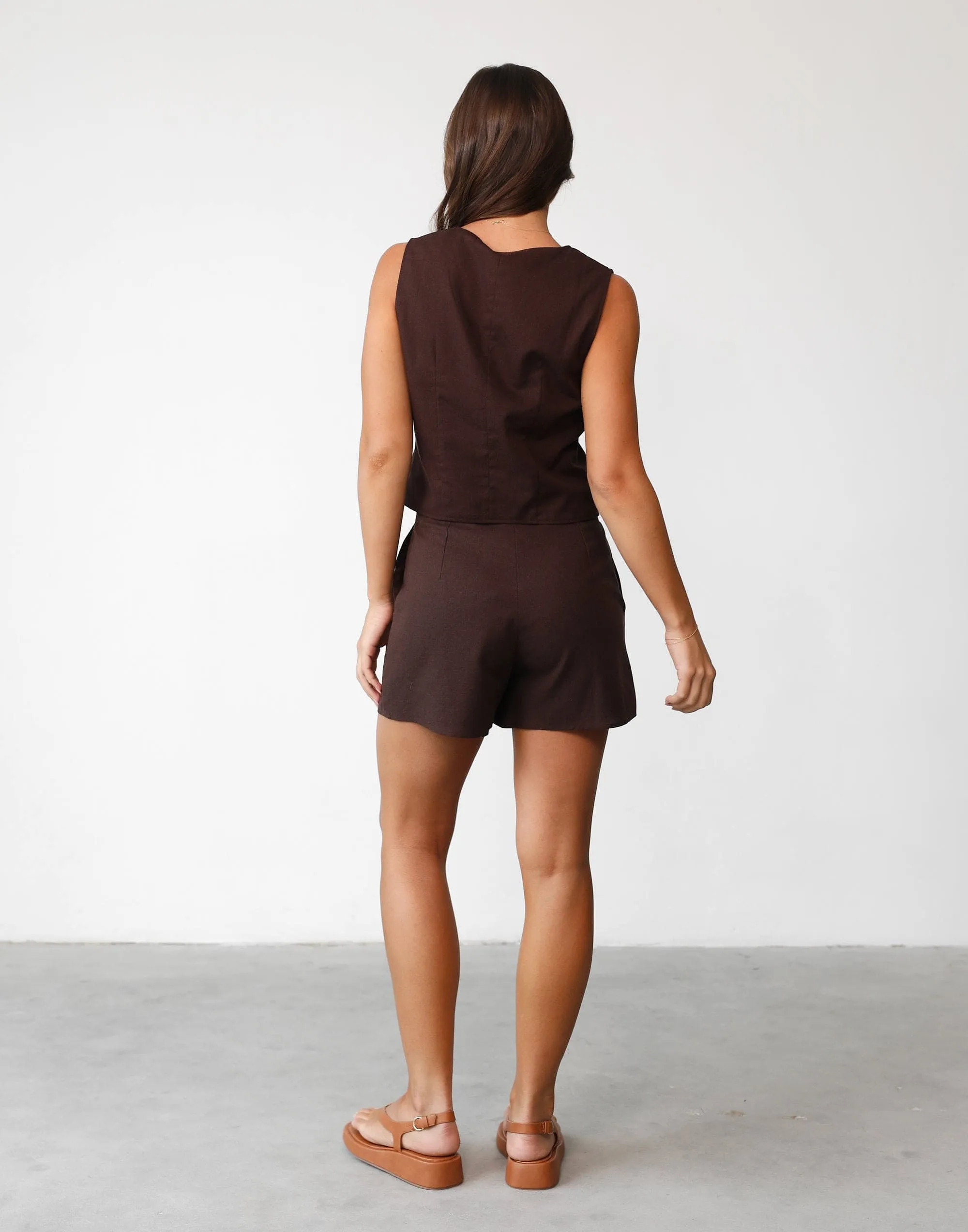 Rania Linen Vest (Chocolate)